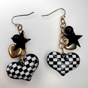 Hot Topic Checkered Heart Star Sphere Dangly Earrings Black White Gold 2"